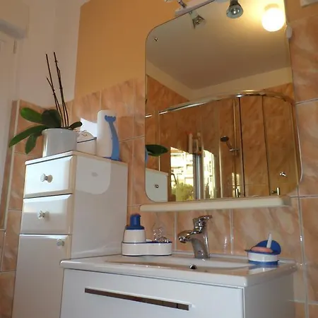 Apartment Nada *
